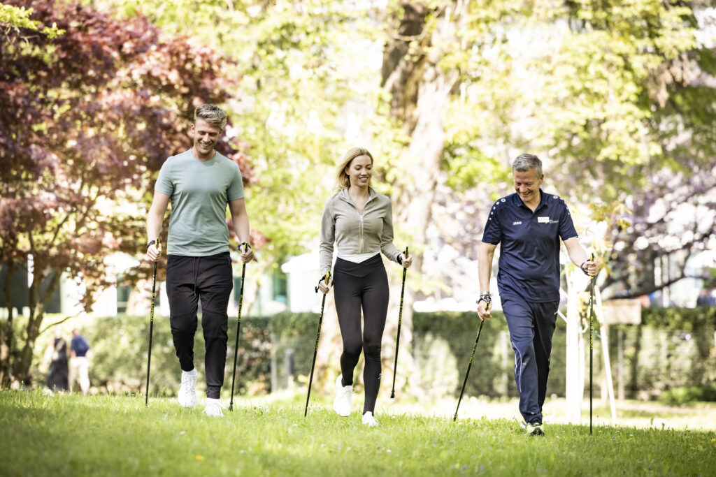 Nordic Walking mit Sportwissenschaftler im Kurpark Bad Gleichenberg